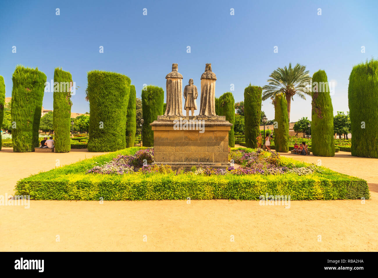 Memorial Statuen von Christopher Columbus, König Ferdinand und Königin Isabella, Alcázar de los Reyes Cristianos, Cordoba, Spanien Stockfoto