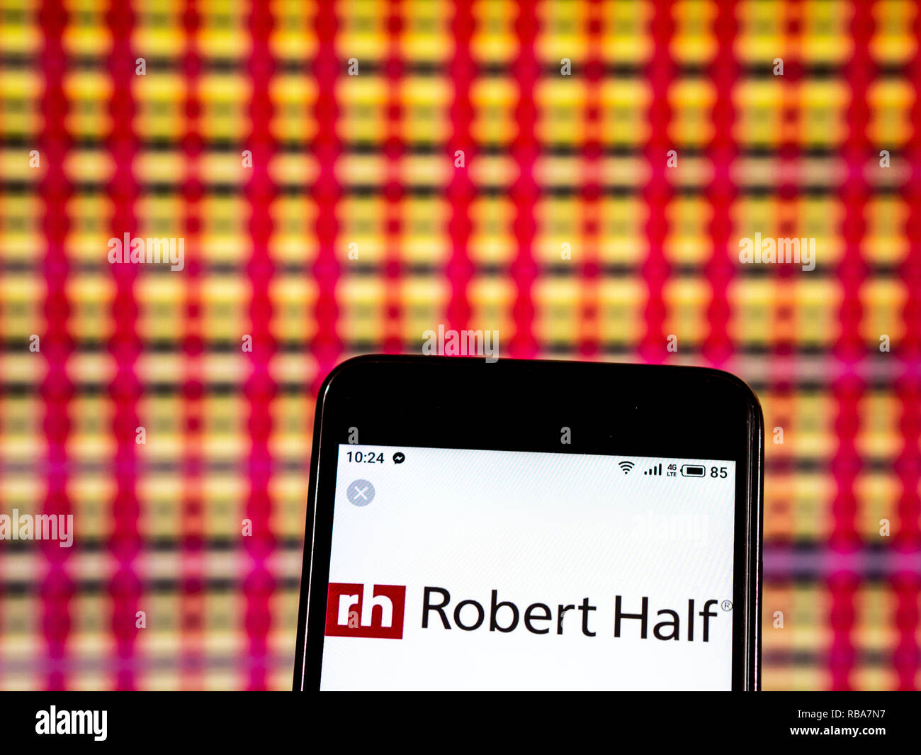 Robert Half International Management Consulting Company Logo auf dem Smartphone angezeigt Stockfoto