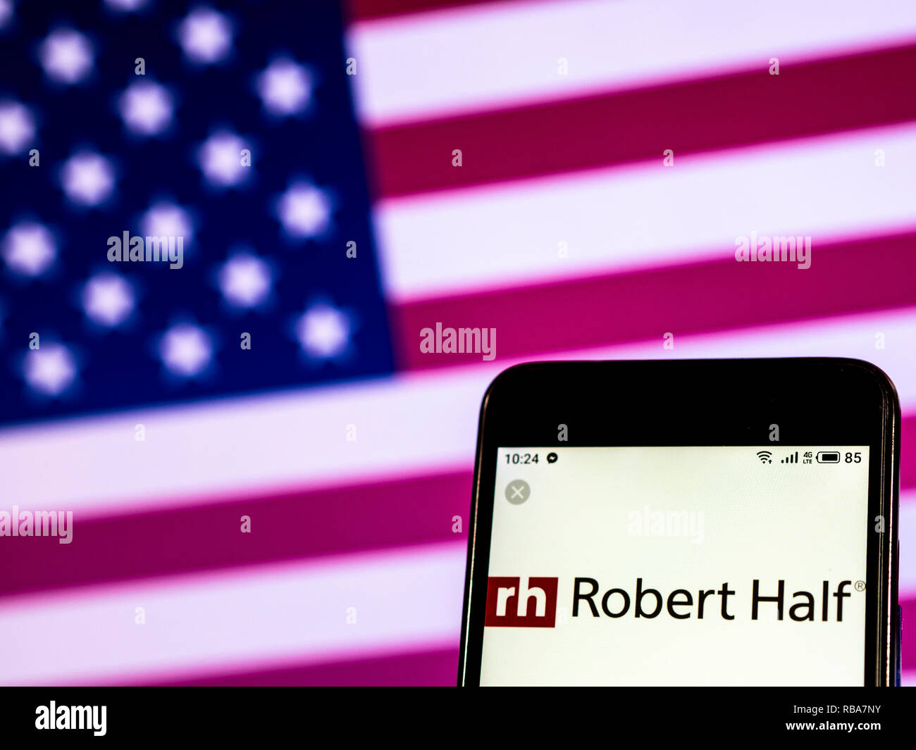 Robert Half International Management Consulting Company Logo auf dem Smartphone angezeigt Stockfoto