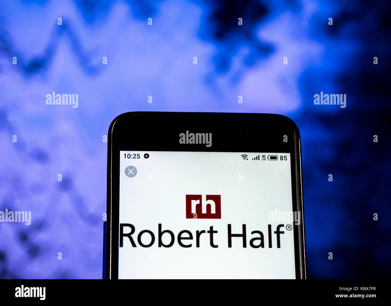 Robert Half International Management Consulting Company Logo auf dem Smartphone angezeigt Stockfoto