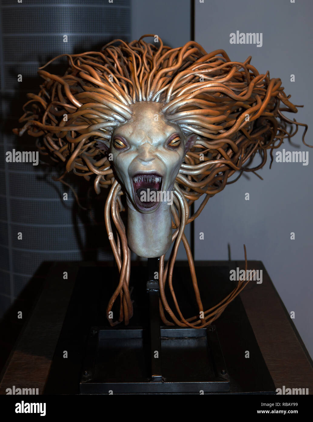 Nahaufnahme einer Animatronic Kopf einer Merperson. Zum ersten Mal während der Dreharbeiten zu Harry Potter und der Becher des Feuers verwendet. Stockfoto