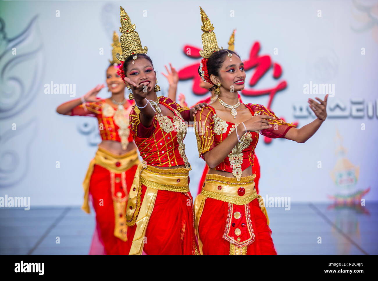 SriLankan Dancers von Hillwood College Dance Troupe treten auf dem Maskdance Festival in Andong Südkorea auf Stockfoto