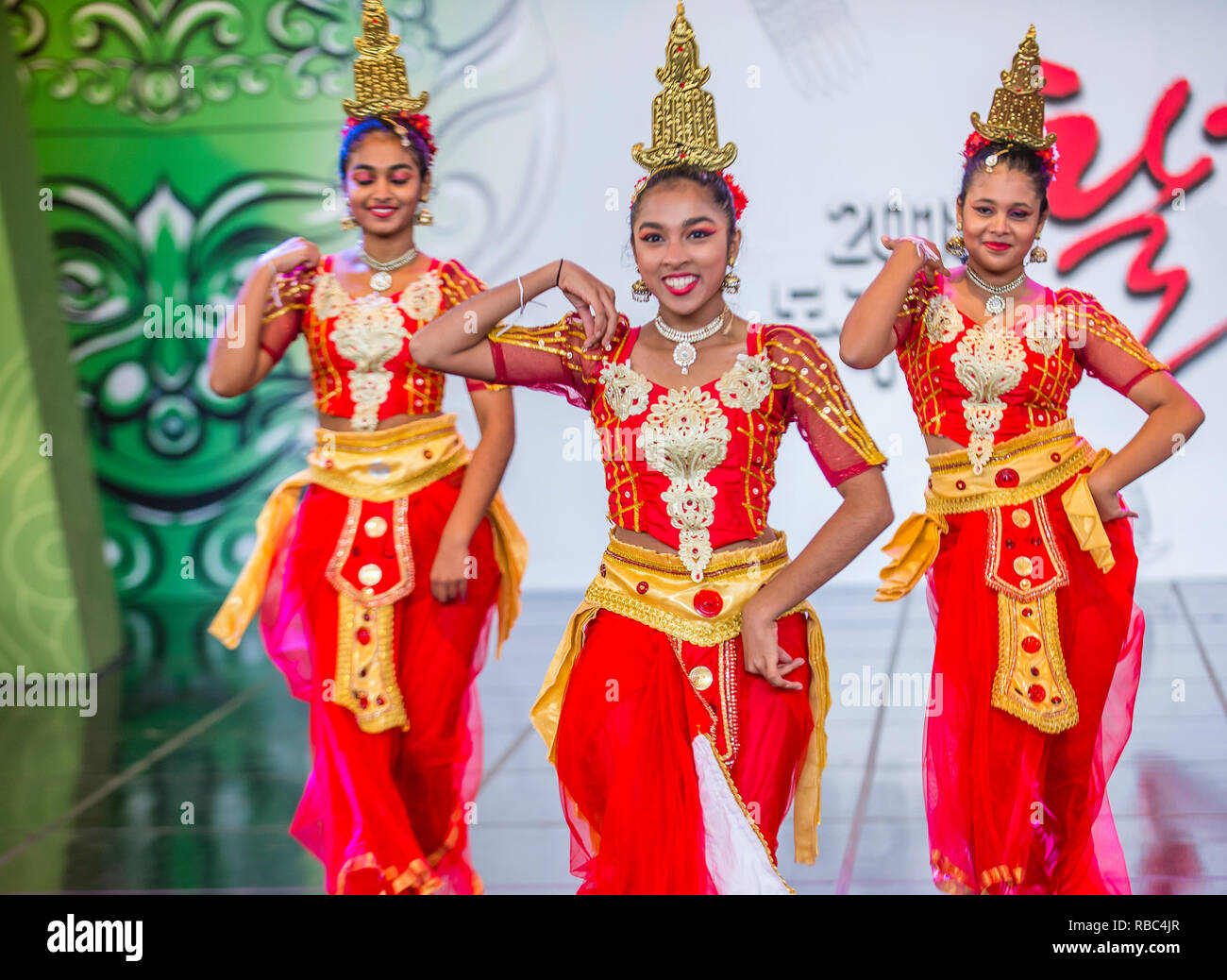 SriLankan Dancers von Hillwood College Dance Troupe treten auf dem Maskdance Festival in Andong Südkorea auf Stockfoto