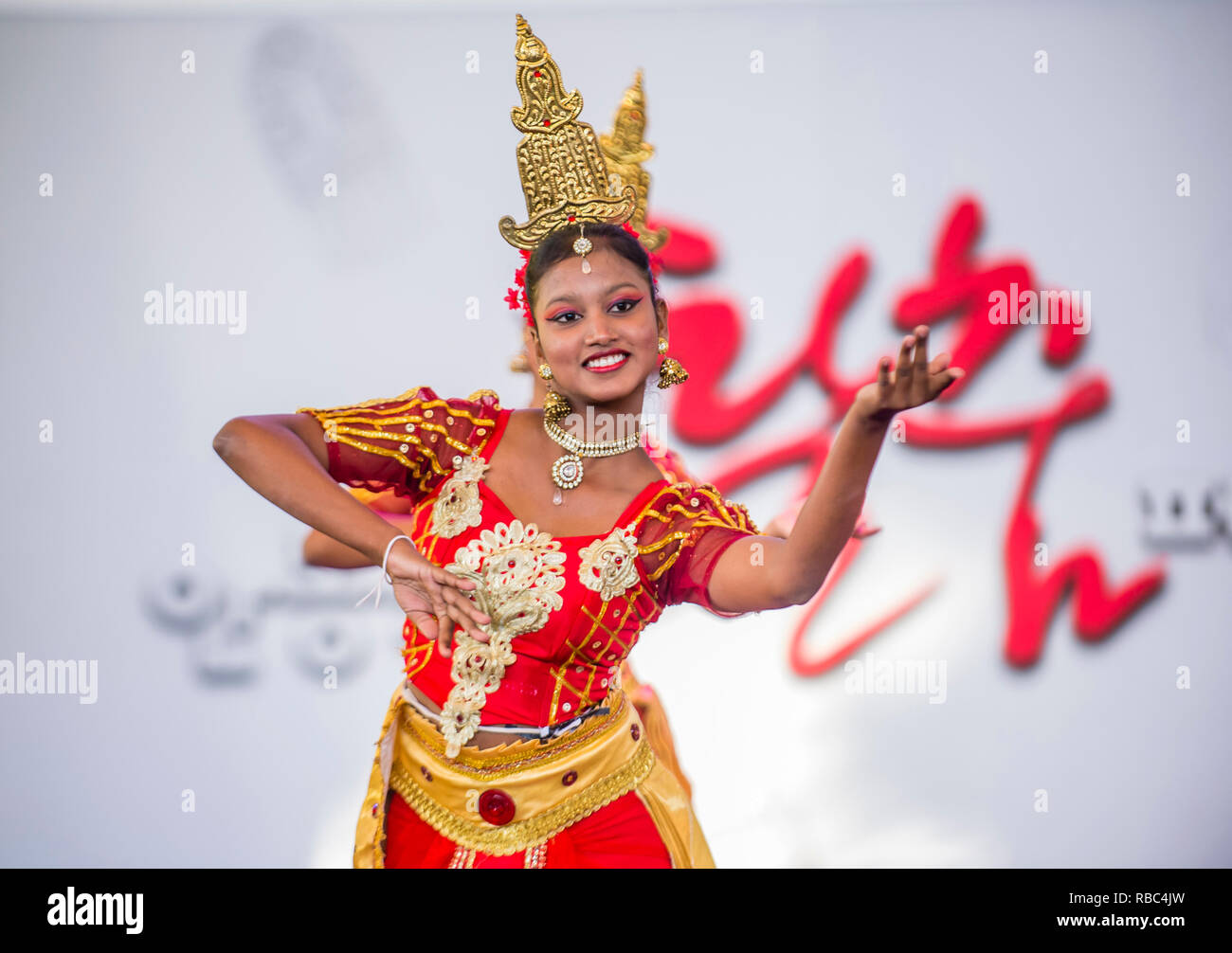 SriLankan Tänzerin von Hillwood College Dance Troupe führt auf dem Maskdance Festival in Andong Südkorea auf Stockfoto