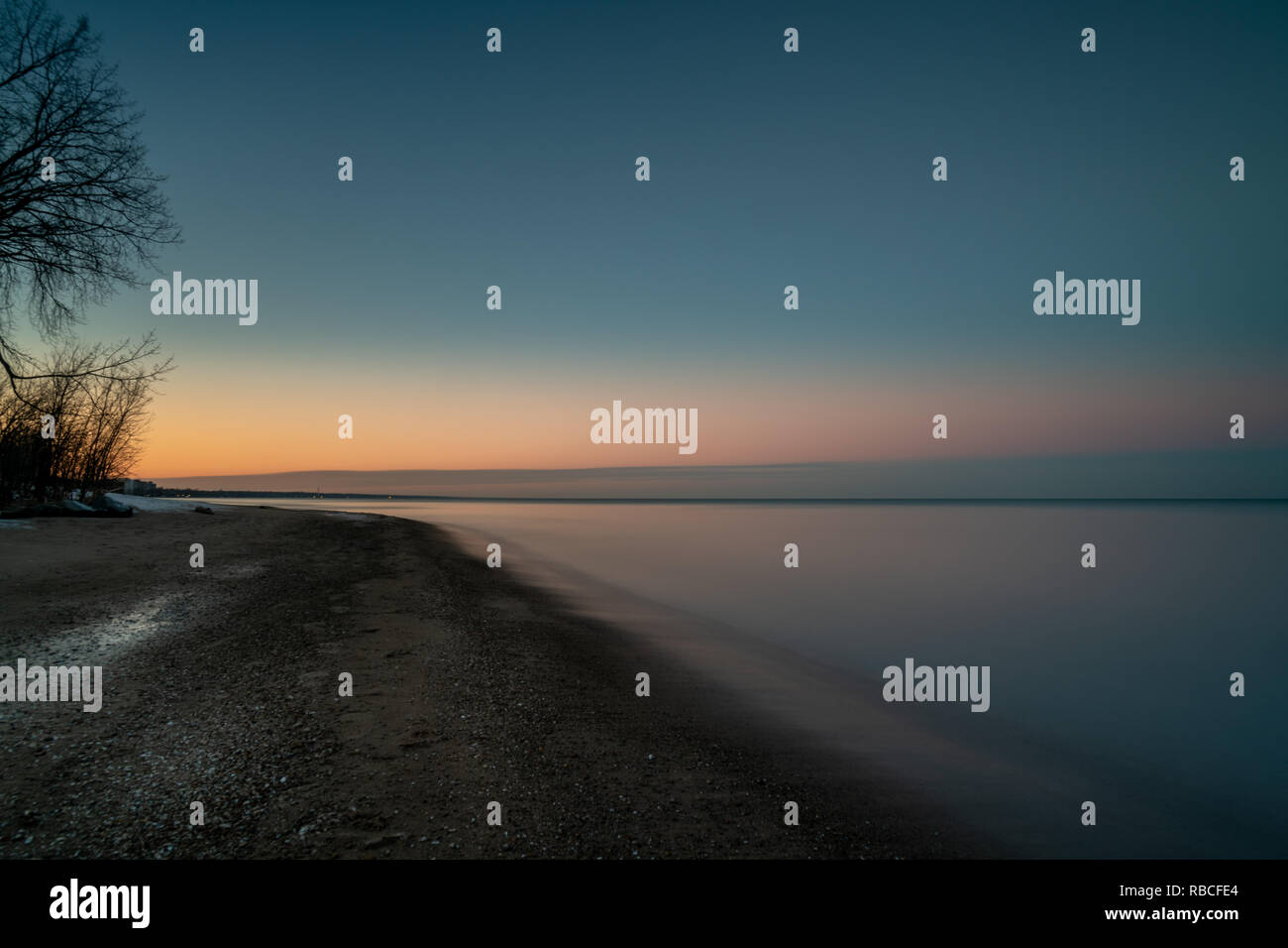 Sonnenaufgang am Strand Stockfoto