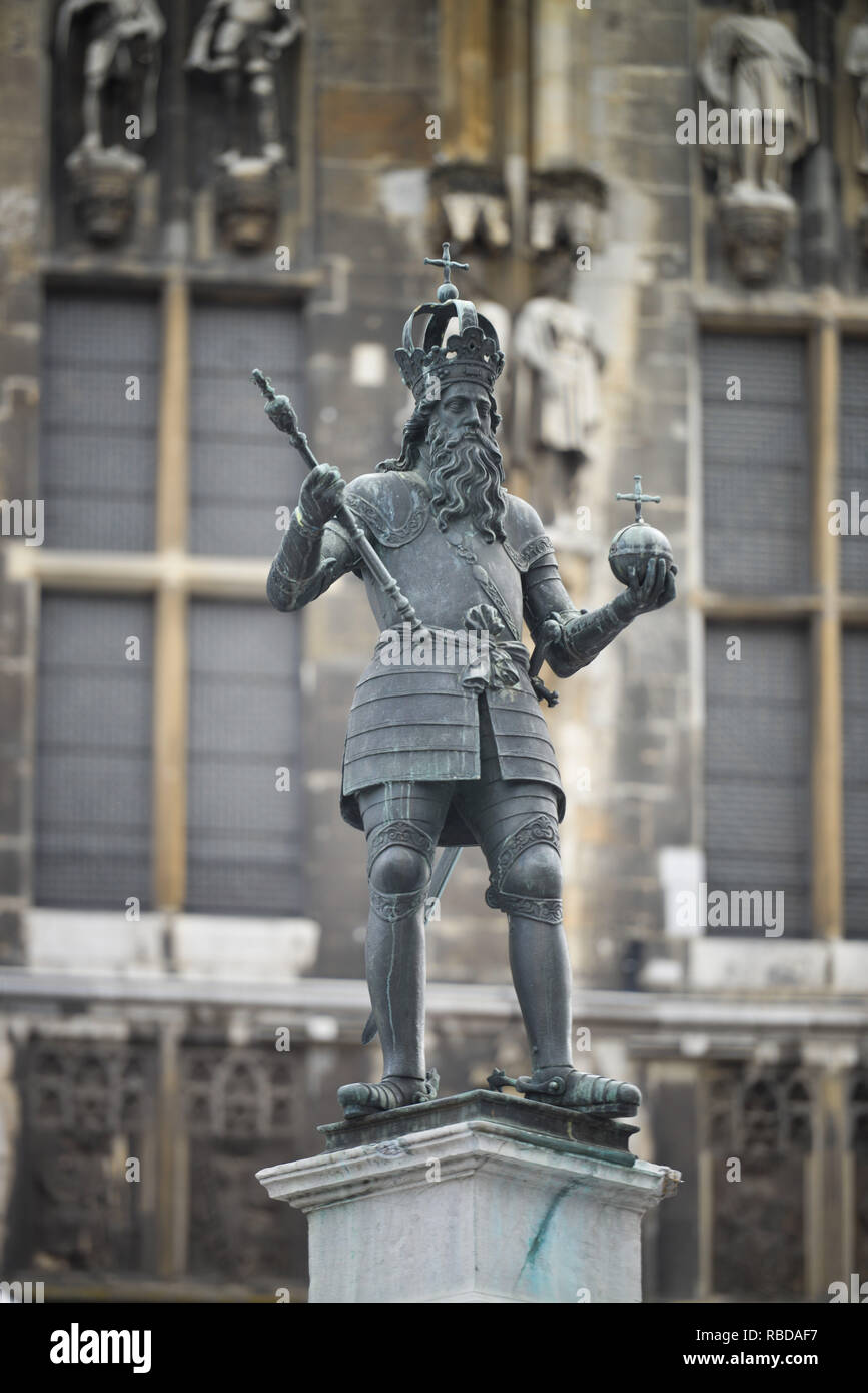 Karl's Wells, Markt, Rathaus, Aachen, Nordrhein-Westfalen, Deutschland, Karlsbrunnen, Markt, Rathaus, 92660 Stockfoto