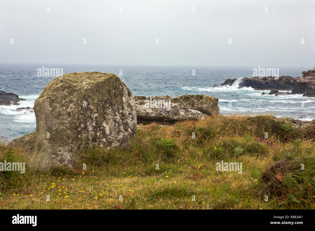 Der Eingang zum Porth Hellick, St. Mary's, Isles of Scilly, UK während einer Gale Stockfoto