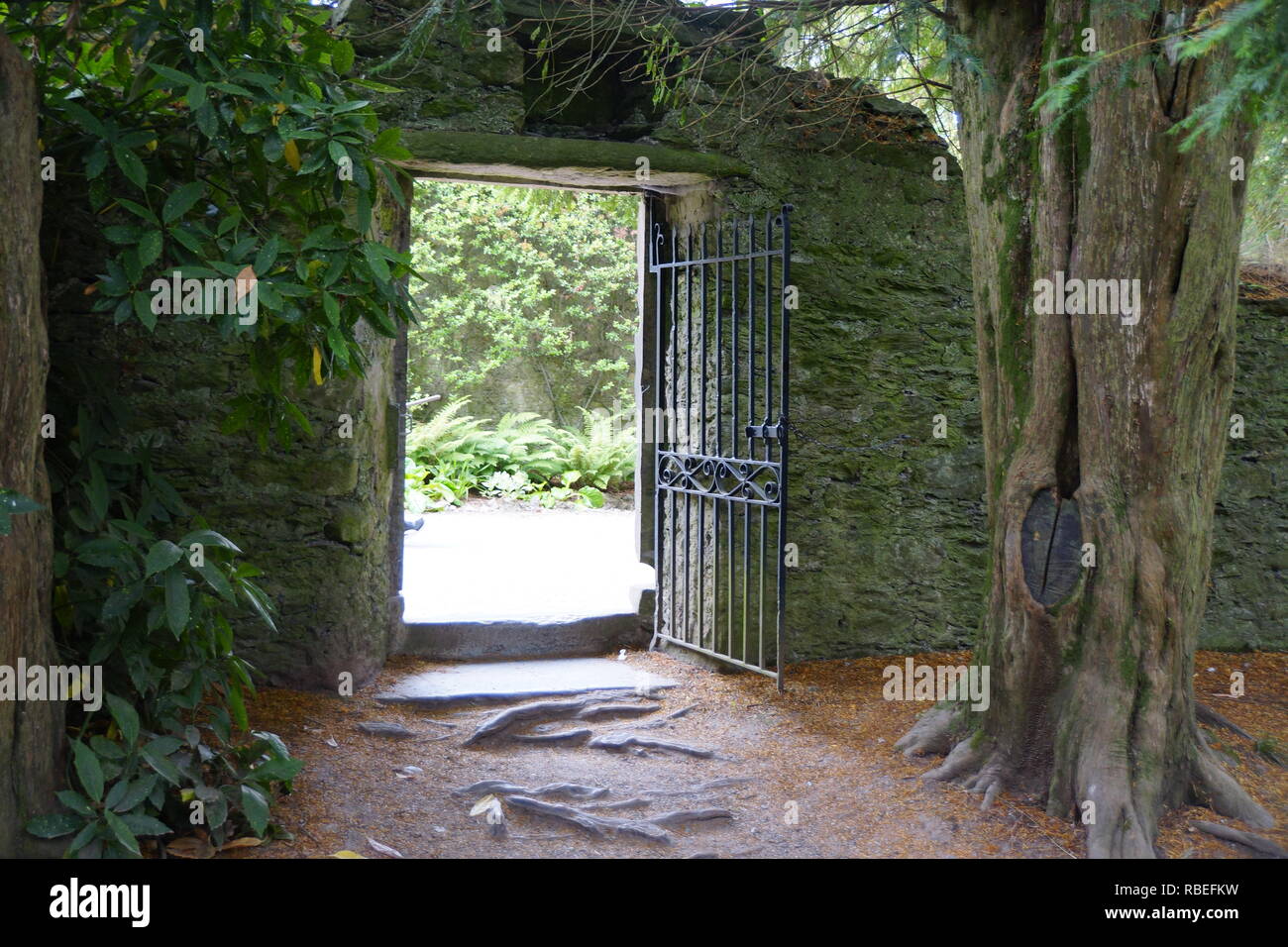 Hidden Garden Eingang Stockfoto