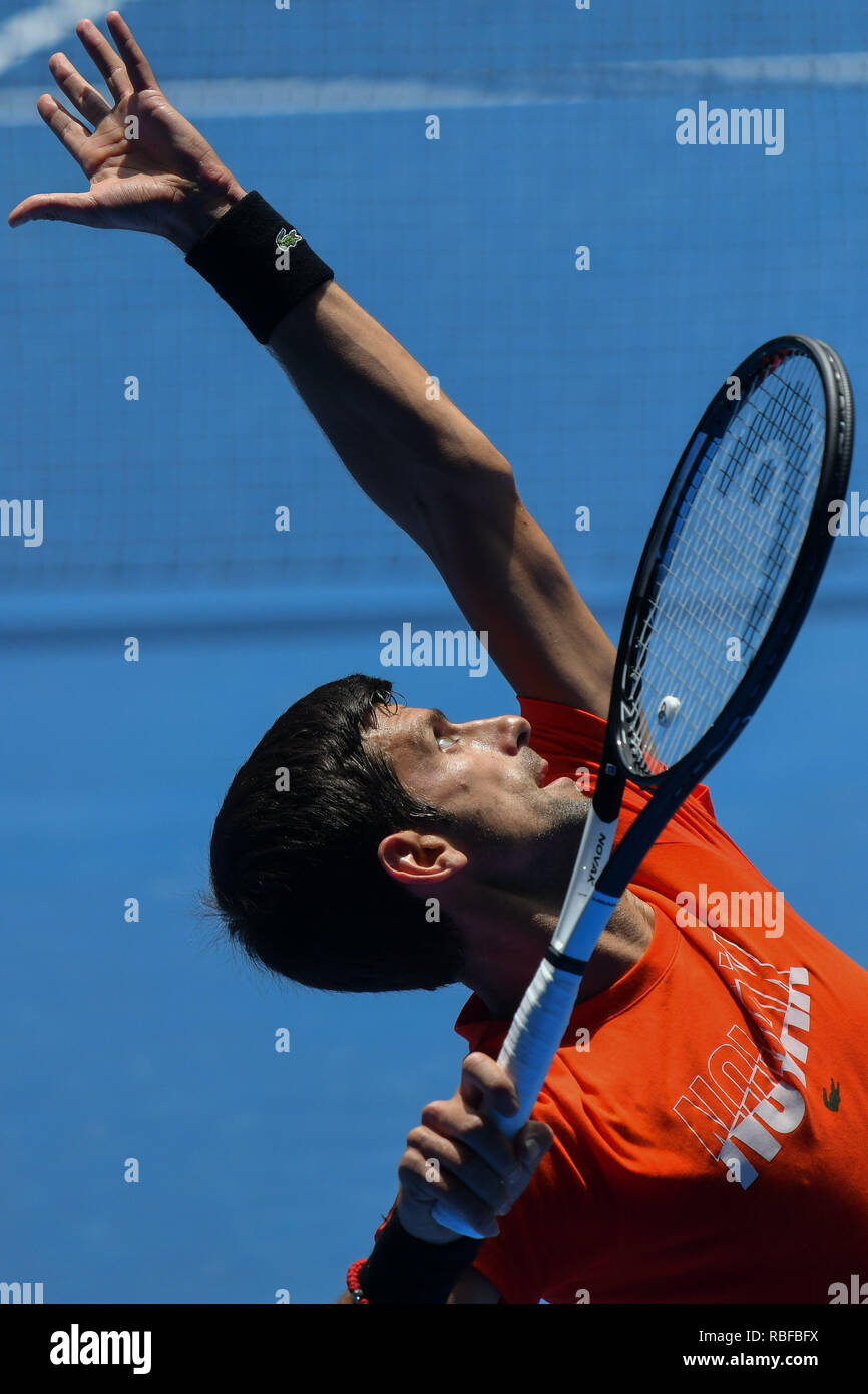 Melbourne, Australien. 10 Jan, 2019. Nummer 1 Samen Novak Djokovic in Aktion in eine Praxis Match gegen Andy Murray auf Margaret Court Arena vor den Australian Open 2019 Grand Slam Tennis Turnier in Melbourne, Australien. Sydney Low/Cal Sport Media/Alamy leben Nachrichten Stockfoto