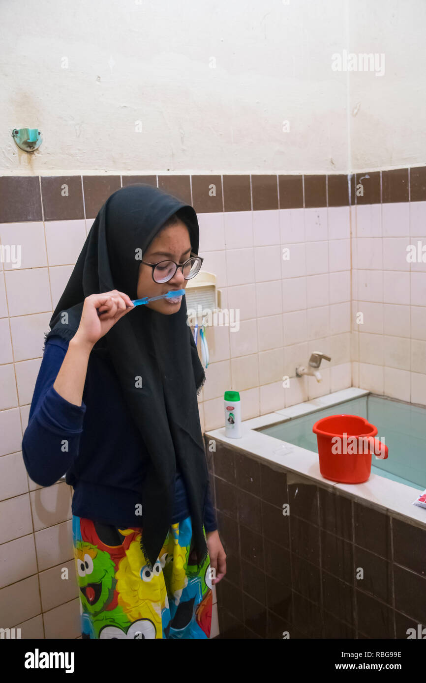 4.13, gosok Gigi, IndonesianBook Stockfoto