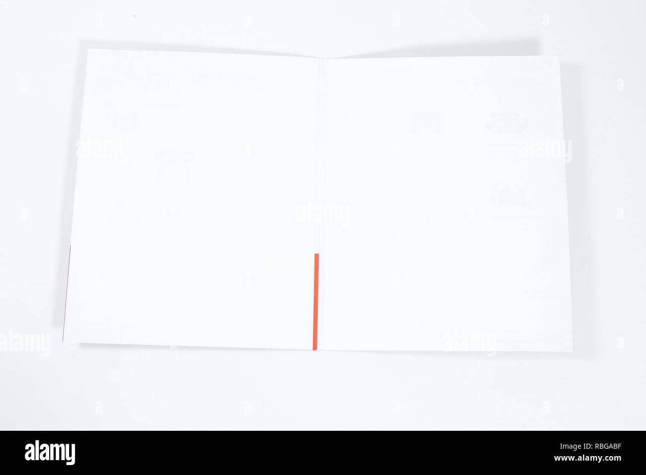 Bild der Titelseite. Auf den weißen Hintergrund isoliert. Stockfoto