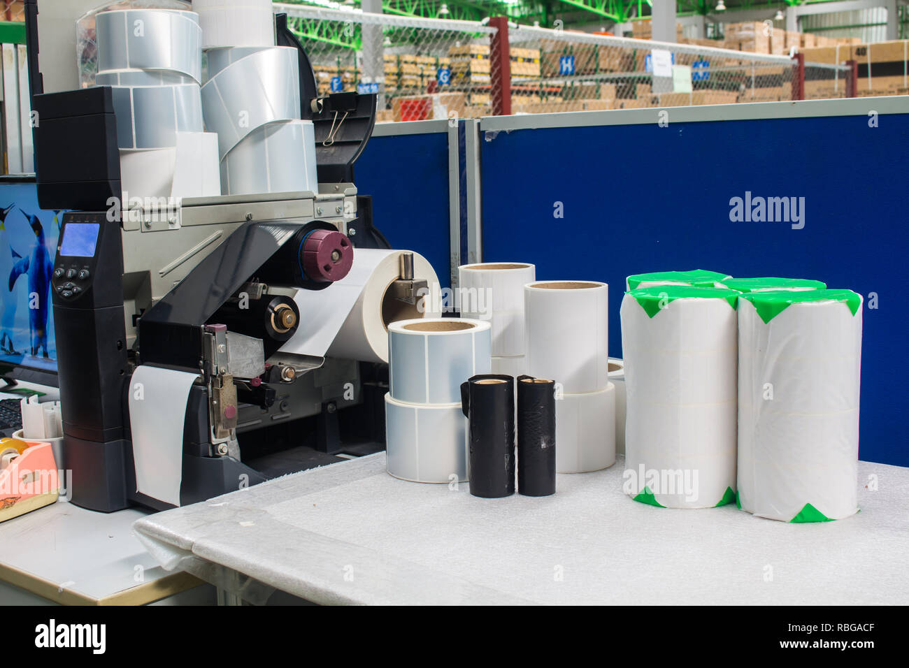 Barcode Drucker Barcode label mit Band Stockfoto