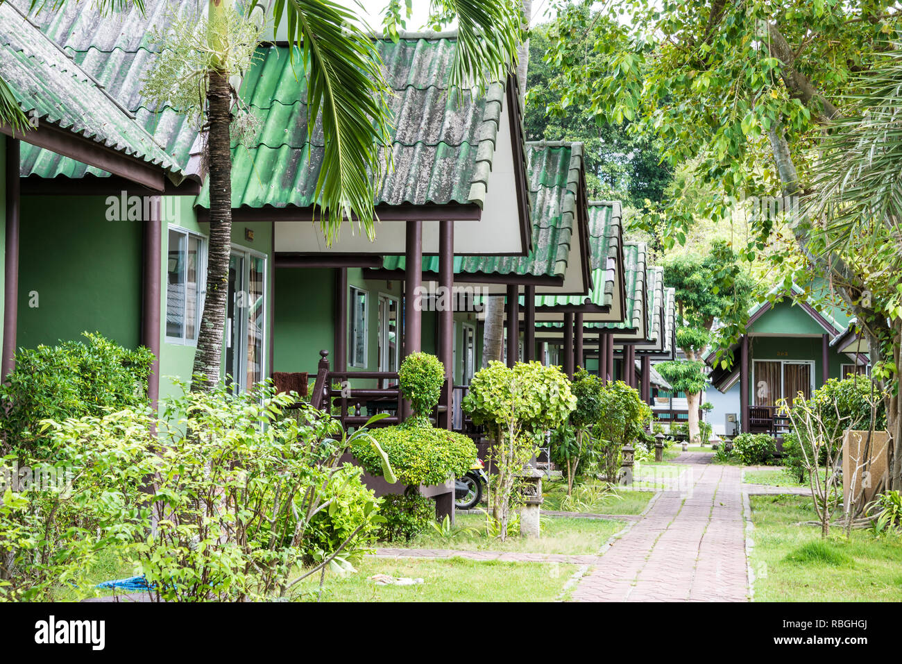 Hotel Häuser auf Koh Phi Phi Don Island, Thailand. Tag 18. Dezember 2018 Stockfoto