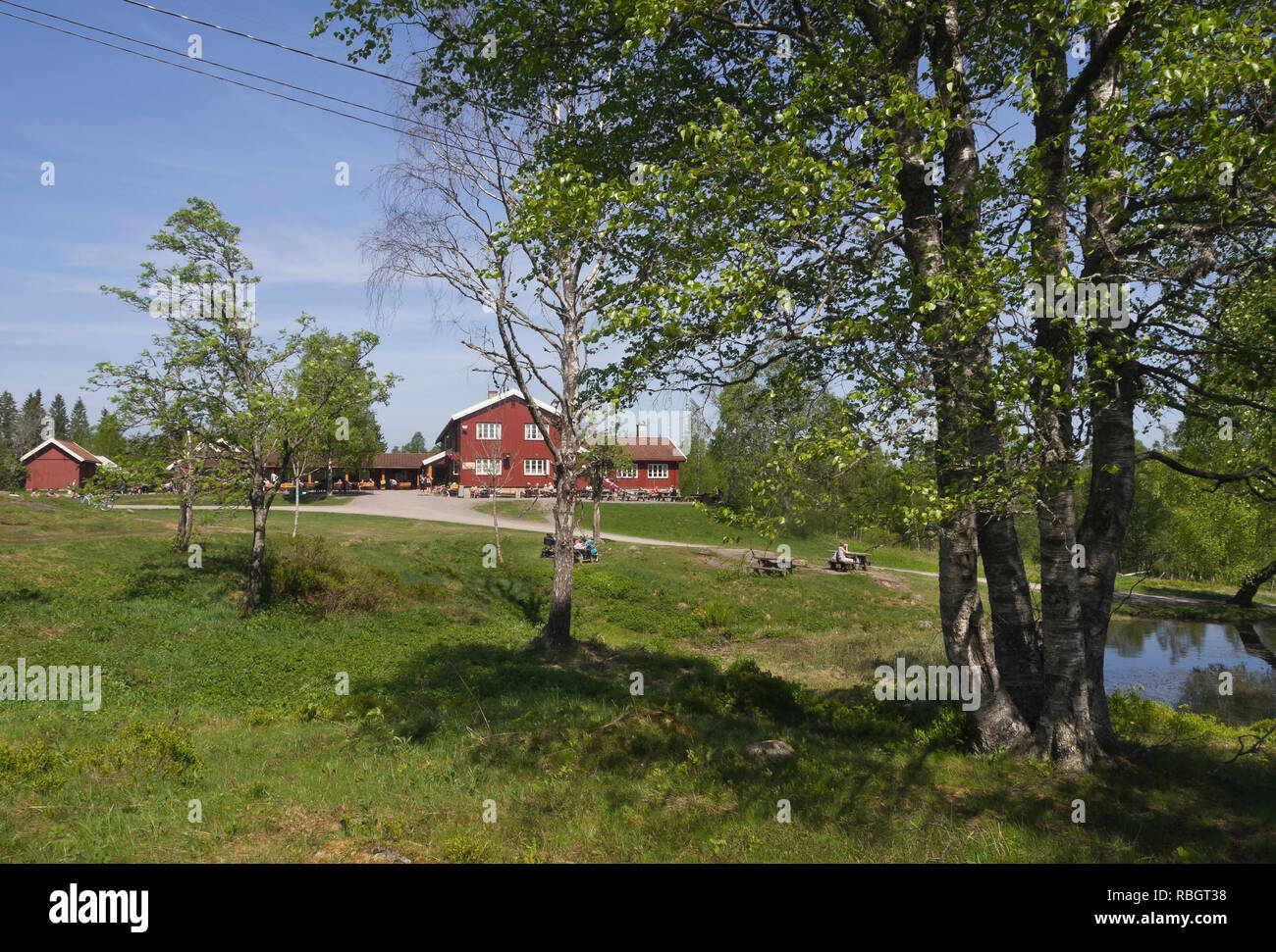 Ullevålseter Kabine in der nordmarka Wald rund um Oslo Norwegen ist ein beliebtes Ziel zum Wandern mit Speisen und Erfrischungen im Angebot drinnen oder draußen Stockfoto