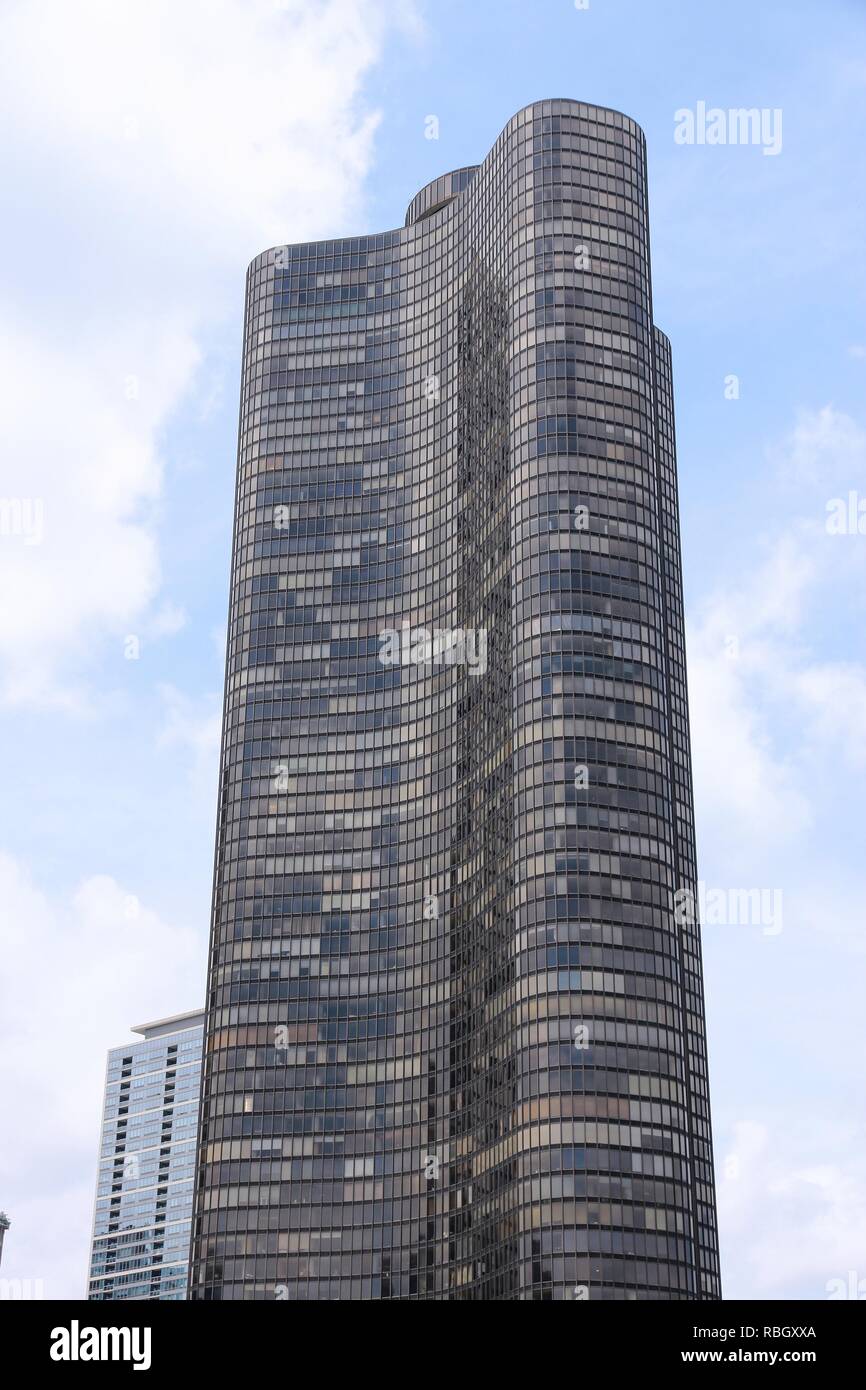 CHICAGO, USA - 26. JUNI 2013: Lake Point Tower in Chicago. Es ist 197 m (645 ft) und ist die kürzeste Gebäude der Welt zu 70 Etagen enthalten. Stockfoto