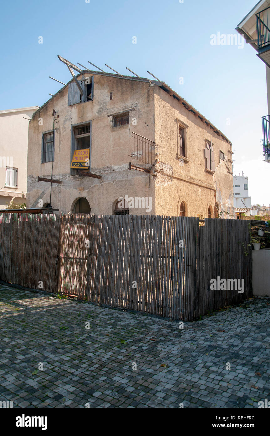 Zerstörten Haus, bald in der amerikanischen Kolonie, Tel Aviv, Israel renoviert werden Stockfoto