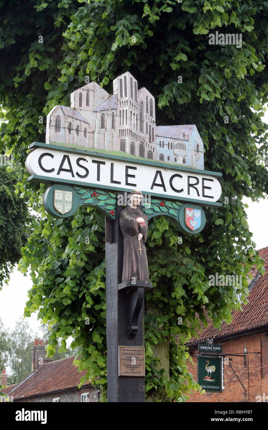 Ortsschild, Castle Acre, Norfolk, England, Großbritannien Stockfoto