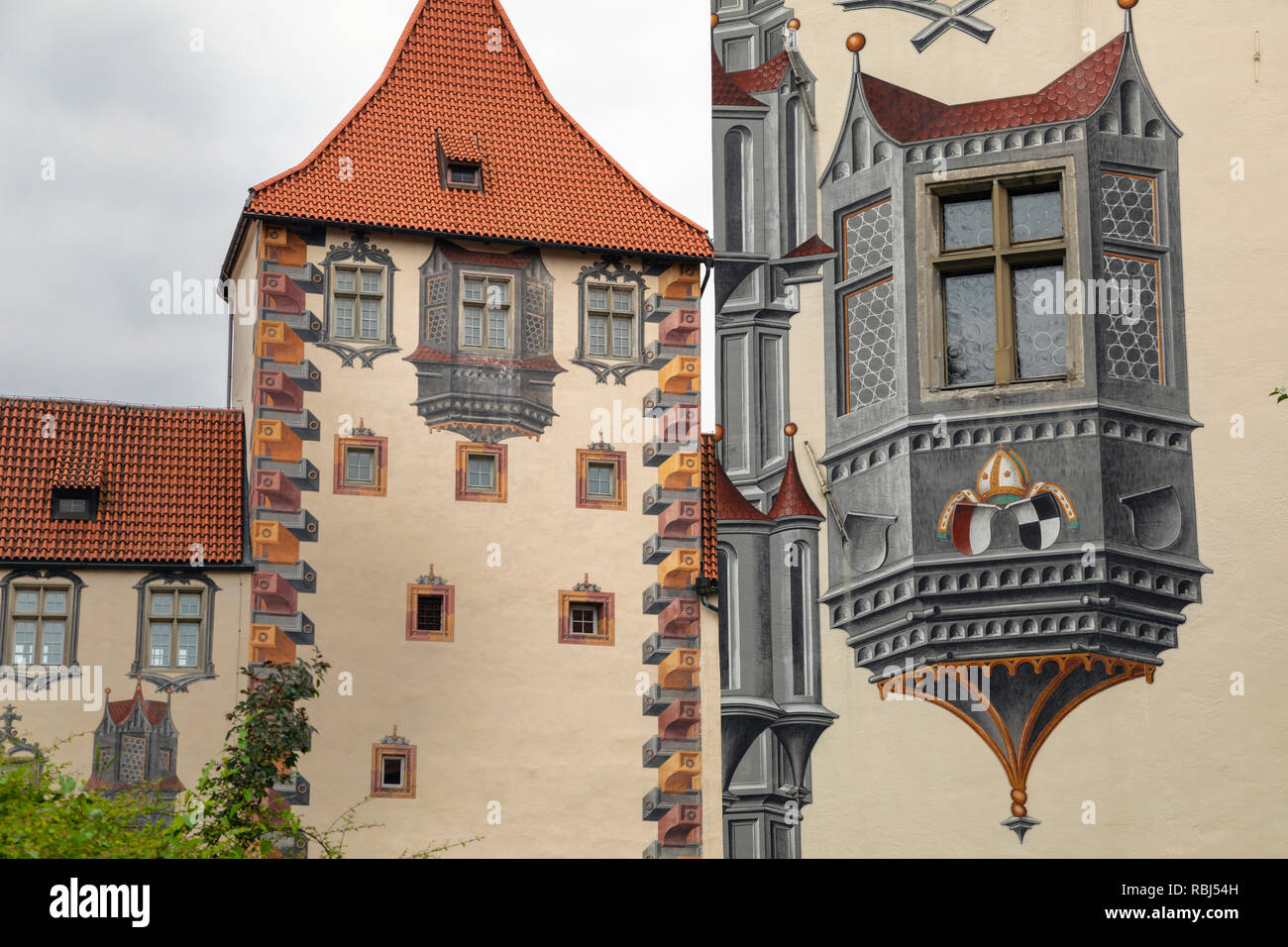 Trompe l'oeil-Gemälde an Hohes Schloss (Schloss), Füssen, Ostallgäu, Bayern, Deutschland Stockfoto