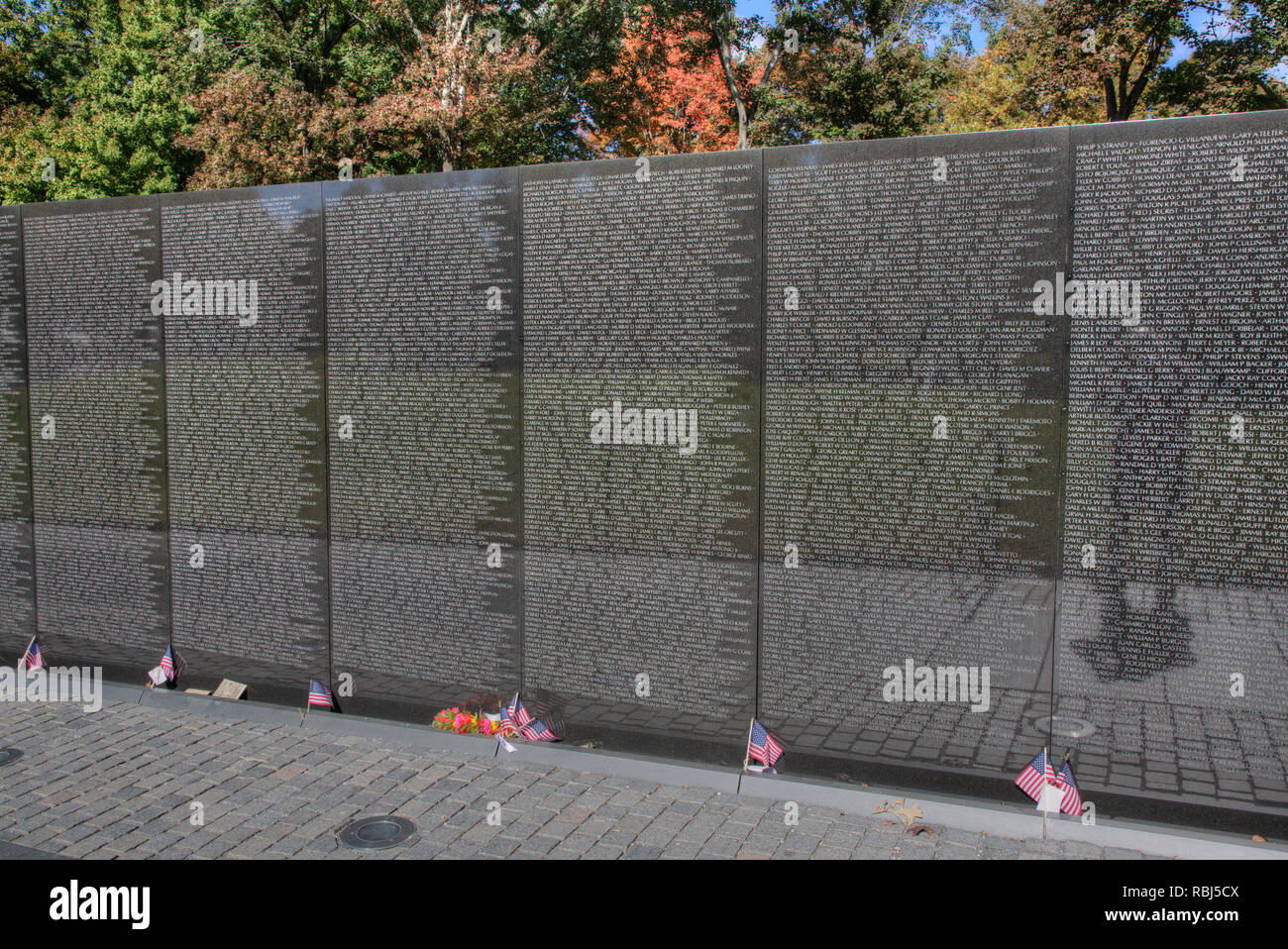 Fahnen auf der Wand,, Vietnam Veterans Memorial, Washington D.C., USA Stockfoto