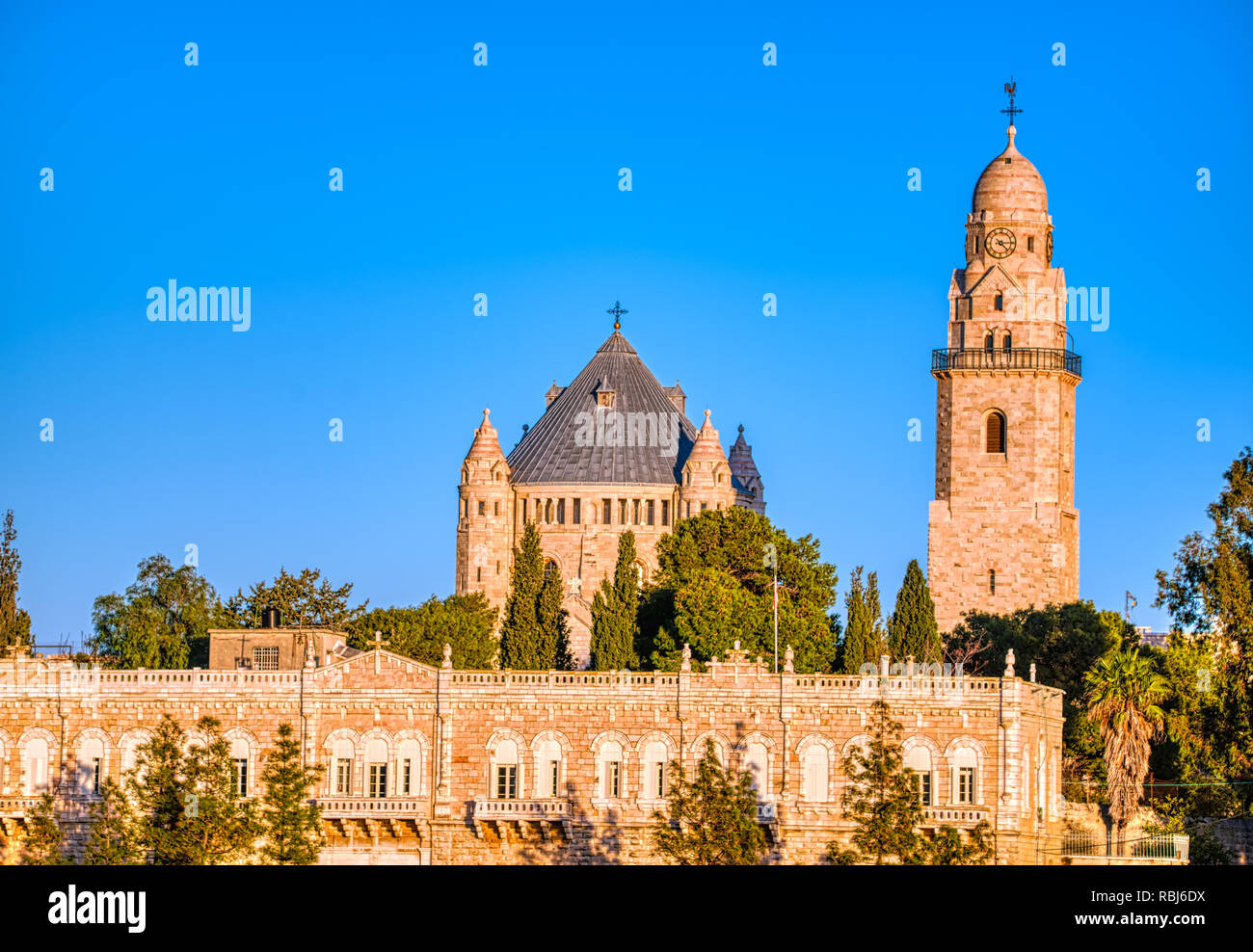 10. Januar 2019 Naher Osten Israel Jerusalem 1352 Kirche im Sonnenuntergang Zeit historische Sehenswürdigkeit und ein Ort des Christentums und Gott christlichen Glaubens Stockfoto