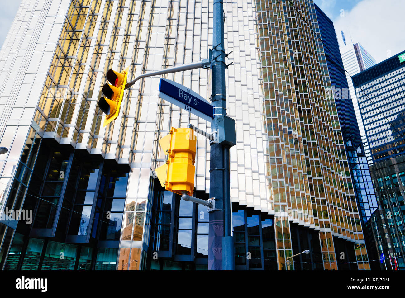 Die Royal Bank of Canada (RBC) Plaza South Tower auf der Front Street und Bay Street in Toronto, Kanada Stockfoto
