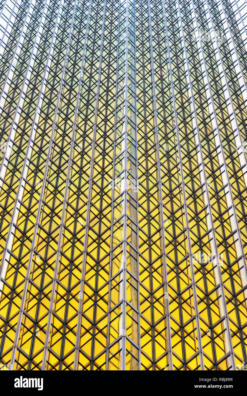 Suchen Sie in der Royal Bank of Canada (RBC) Gebäude South Plaza Tower auf der Front Street in der Innenstadt von Toronto, Kanada Stockfoto