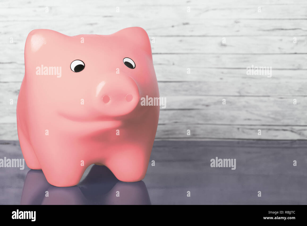 Happy Sparschwein. Geld Konzept speichern Stockfoto