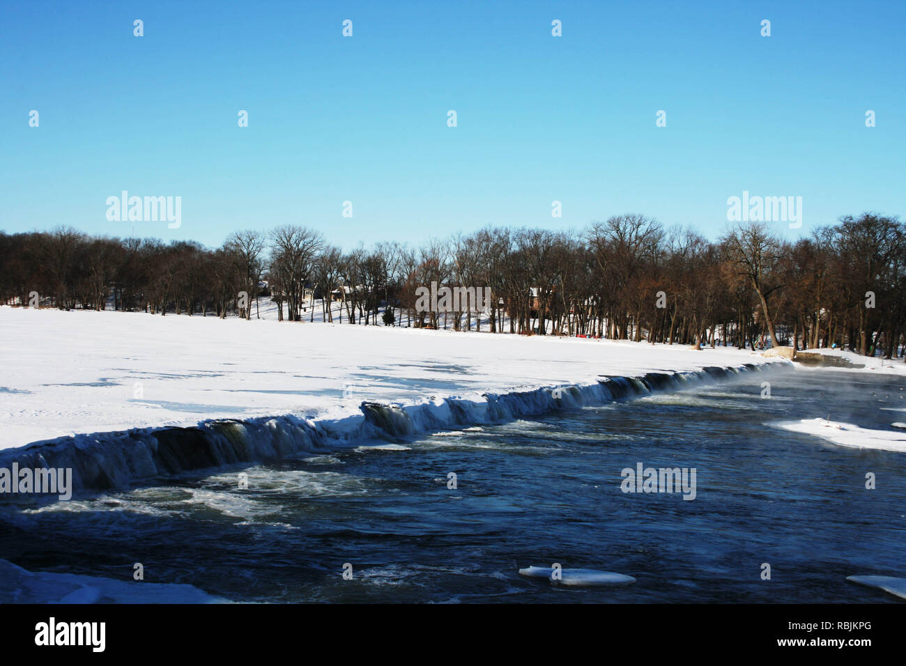 Eisstau auf Kankakee River in Illinois, USA Stockfoto