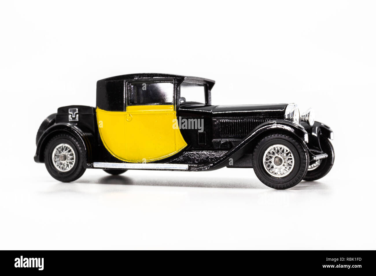 Matchbox Modelle von früher Y-24 Bugatti T44 1928 Modellauto