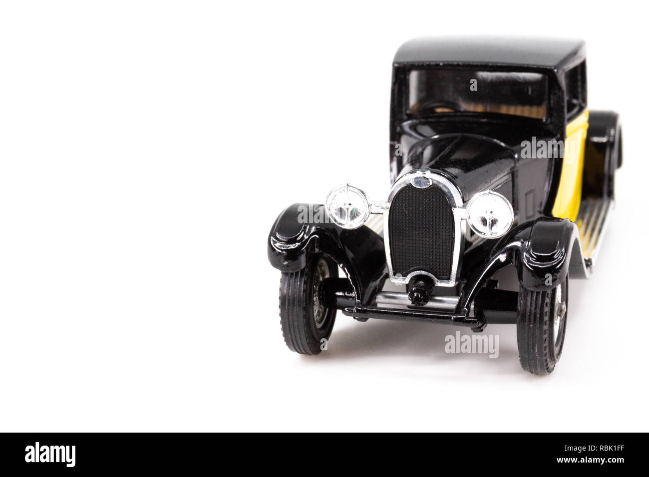 Matchbox Modelle von früher Y-24 Bugatti T44 1928 Modellauto