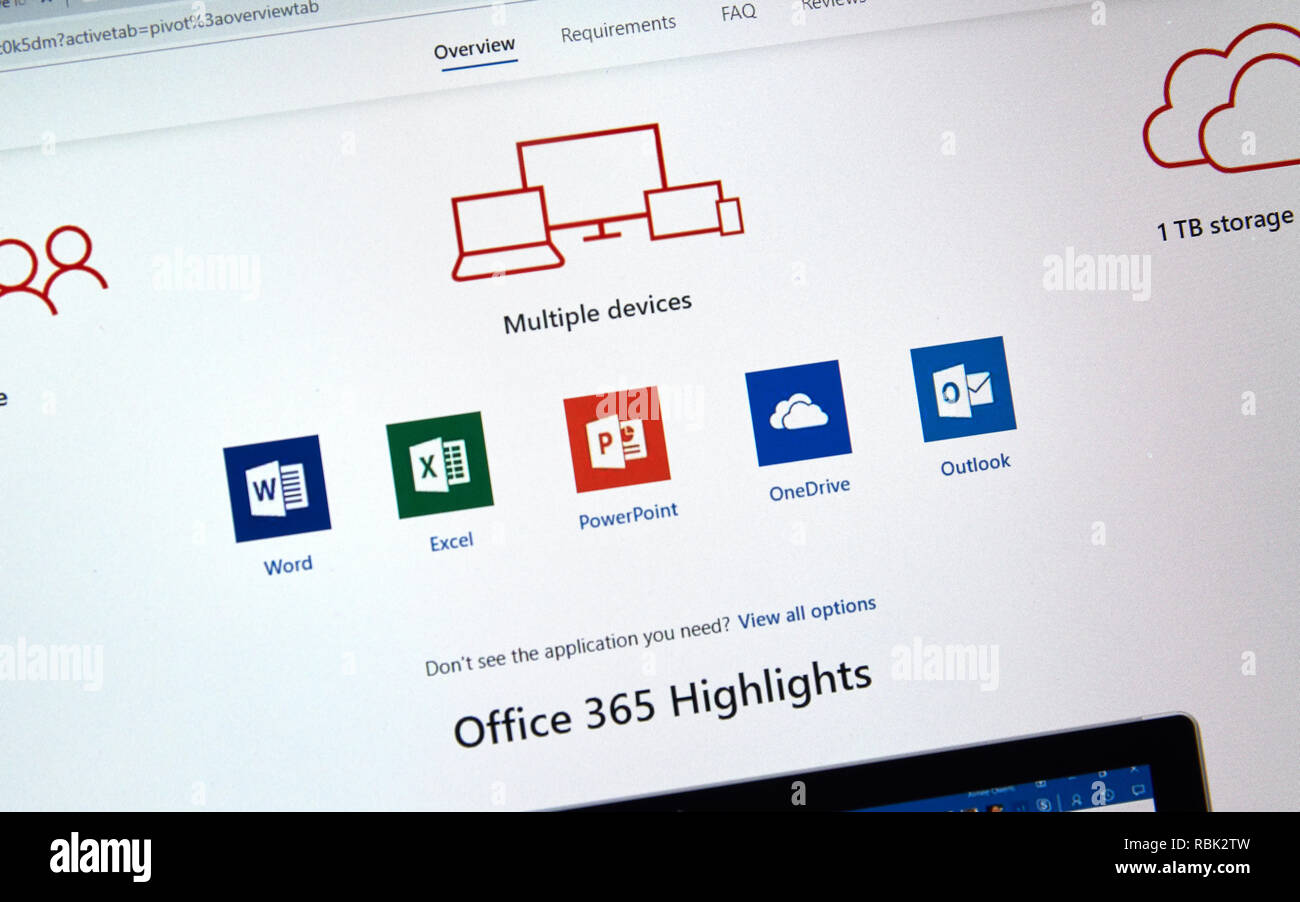 MONTREAL, KANADA - 10. Januar 2019: Microsoft Office 365 Symbole auf einem Bildschirm. Office 365 ist der Markenname Microsoft verwendet für eine Gruppe von Abonnements Stockfoto