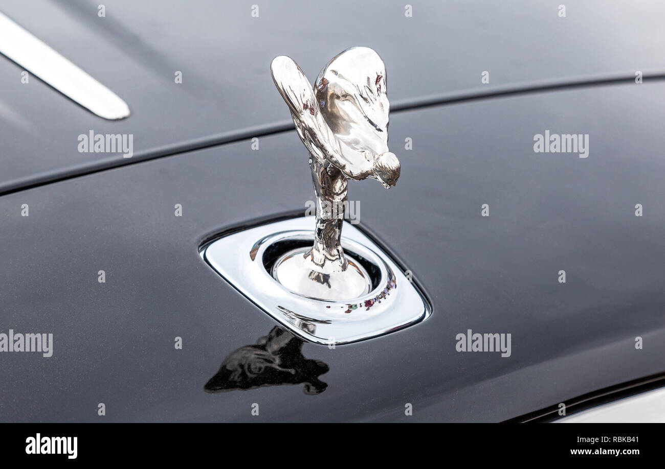 Samara, Russland - 19. Mai 2018: Die berühmten Wahrzeichen Geist der Ekstase' auf die Stoßstange des Rolls-Royce luxus Auto Stockfoto