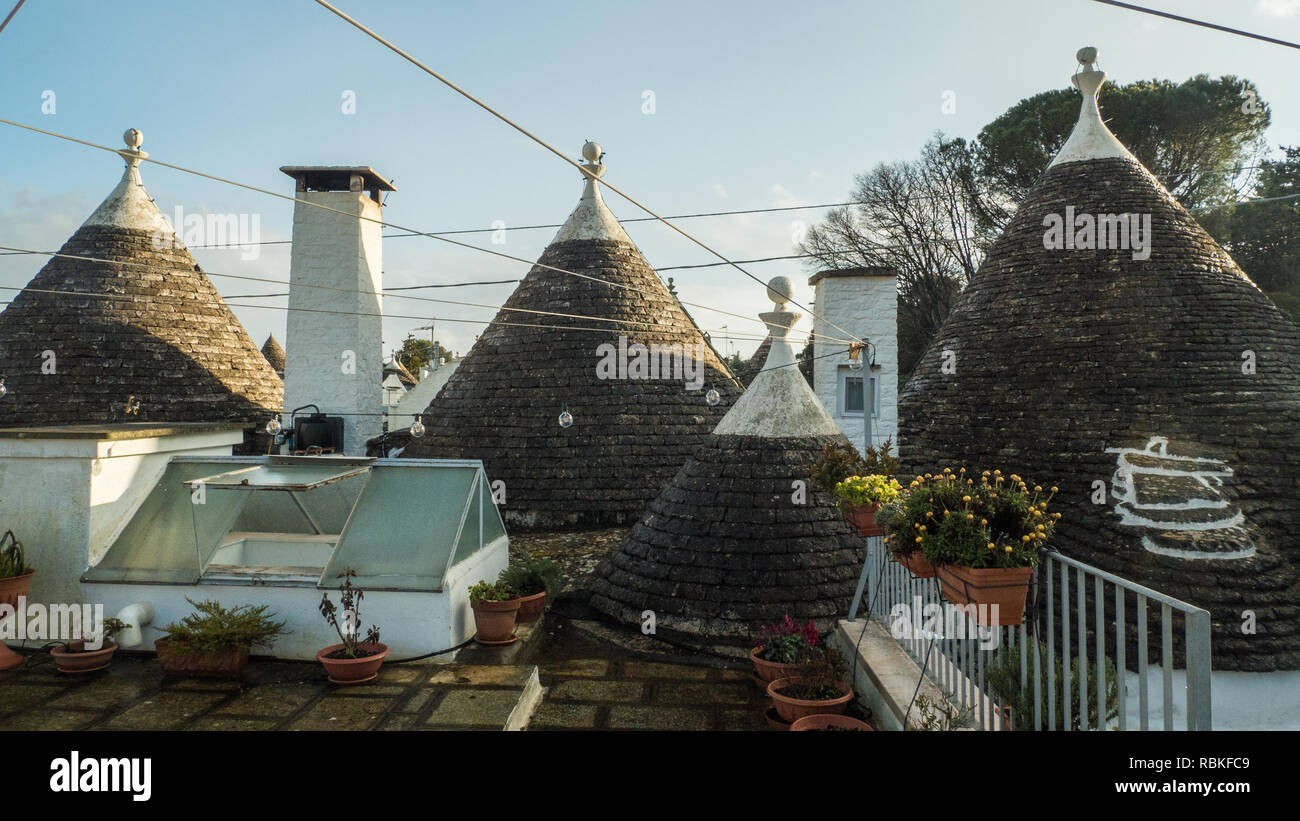 Die "Trulli" Häuser der Stadt Alberbello in der Region Apulien (Puglia in Italienisch), SE Italien. Stockfoto