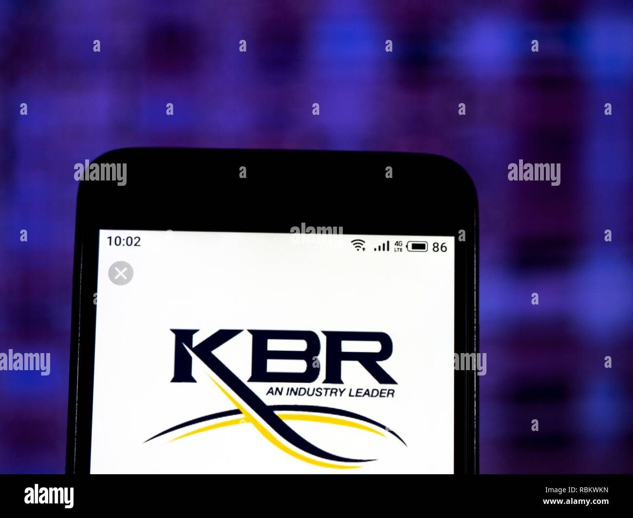 Kiew, Ukraine. 10 Jan, 2019. KBR Engineering Company Logo gesehen auf einem Smartphone angezeigt. Quelle: Igor Golovniov/SOPA Images/ZUMA Draht/Alamy leben Nachrichten Stockfoto