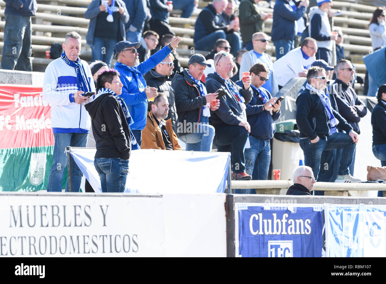 Gibraltar, Spanien. 11 Jan, 2019. Magdeburg Fans. GES/Fußball/3. Liga: Testspiel im Trainingslager: Karlsruher SC - 1. FC Magdeburg, 11.01.2019 - Fußball 3. Division: Testspiel im Trainingslager: Karlsruher SC - 1. FC Magdeburg, Jan 11, 2019 - | Verwendung der weltweiten Kredit: dpa/Alamy leben Nachrichten Stockfoto