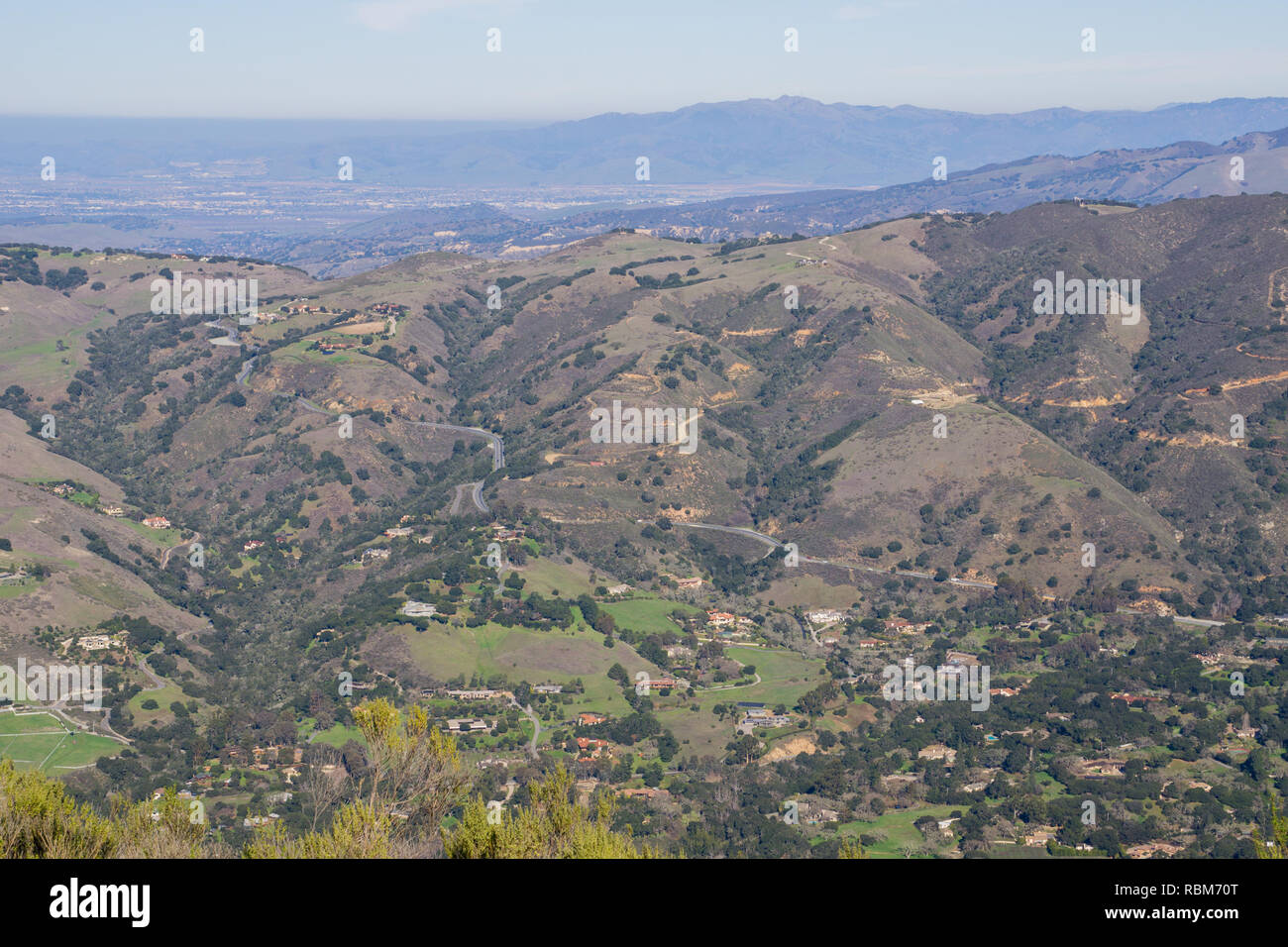 Blick Richtung Carmel Valley von Garland Ranch Regional Park, Kalifornien Stockfoto
