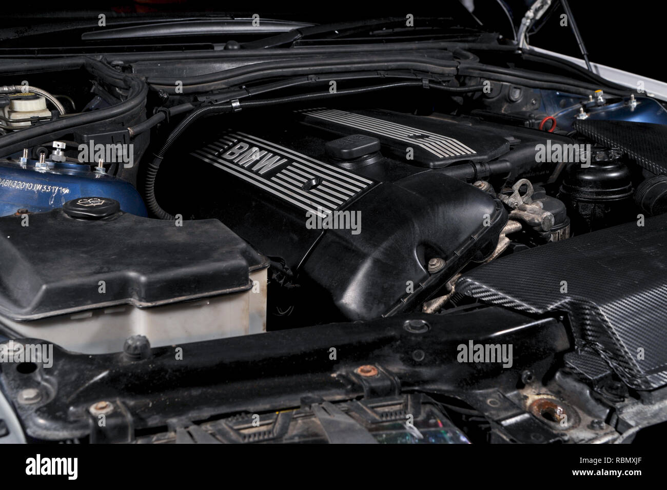 Stanced BMW E46 3er on air bag Suspension abgesenkt und geändert Stockfoto