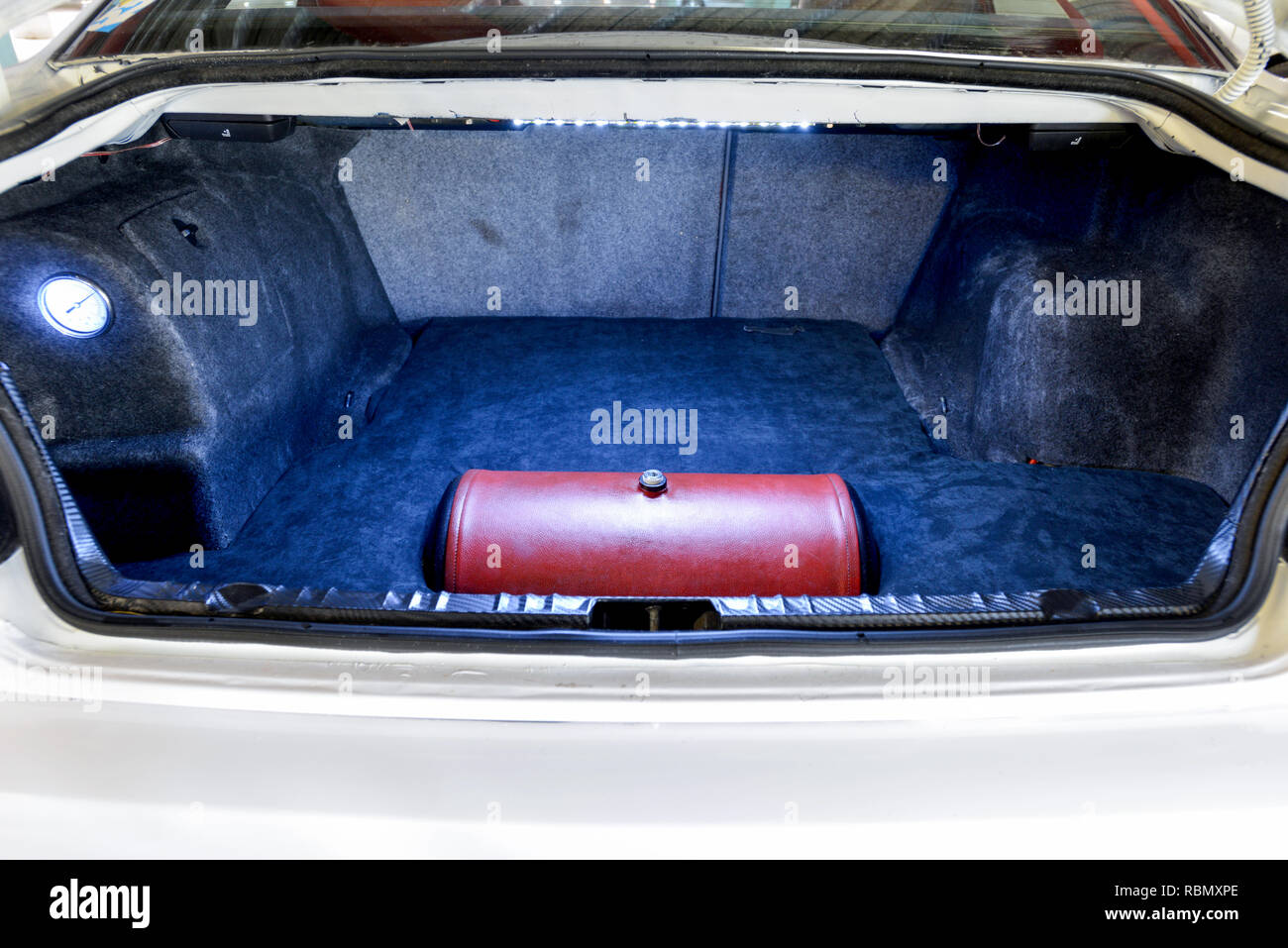 Stanced BMW E46 3er on air bag Suspension abgesenkt und geändert Stockfoto