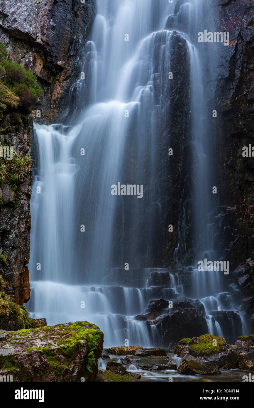 Die klagenden Witwe Wasserfall am Loch Gainmhich in der Nähe von Unapool, Sutherland, Schottland, UK Stockfoto