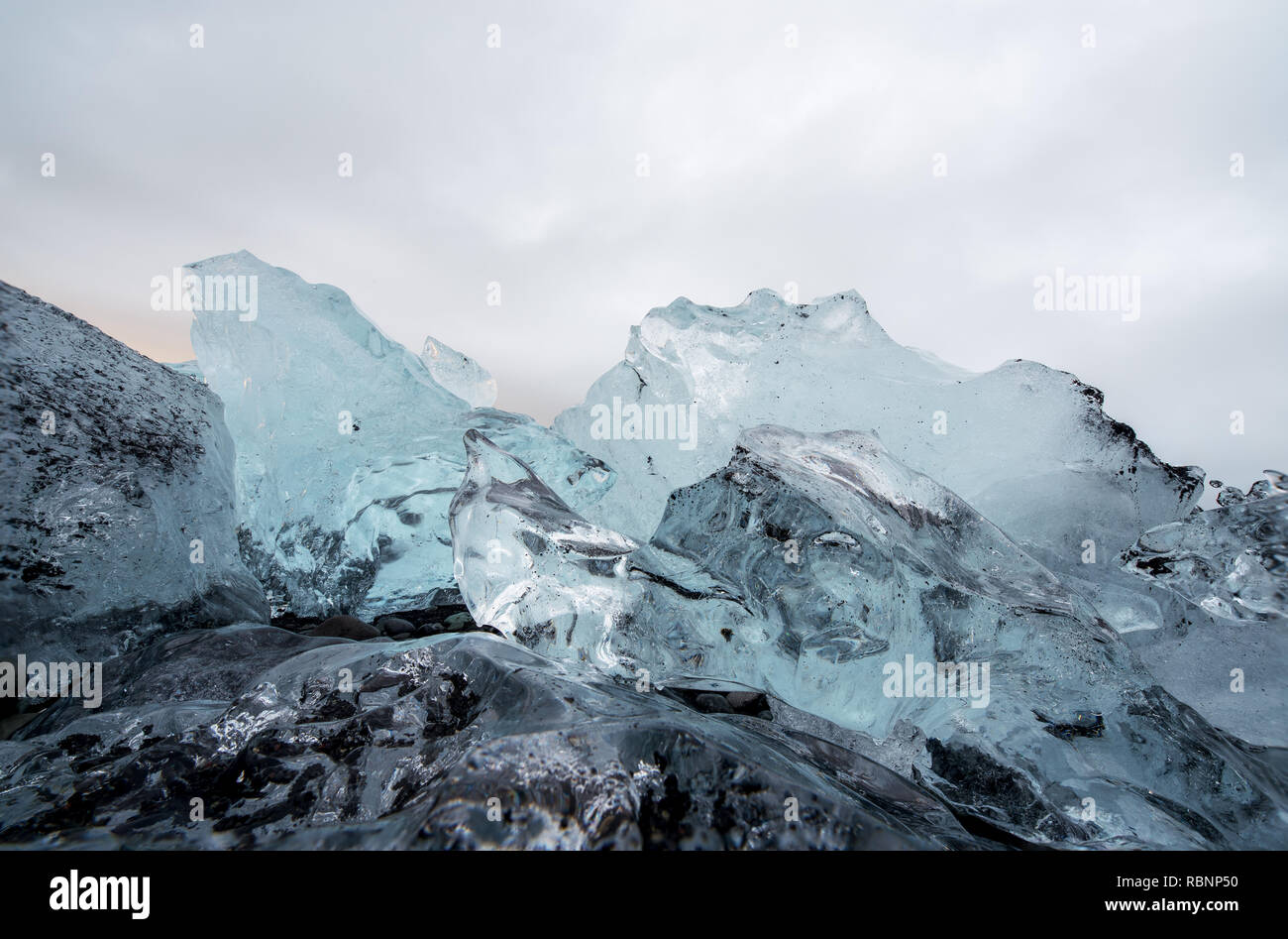 Eis, Frost, Arktis, Antarktis, Gletscher, Wasser, gefroren, kalt, blau, Natur, Licht, Iceberg, transparente, Landschaft, Hintergrund, Island, Grönland, Reise, See, Ozean, se Stockfoto
