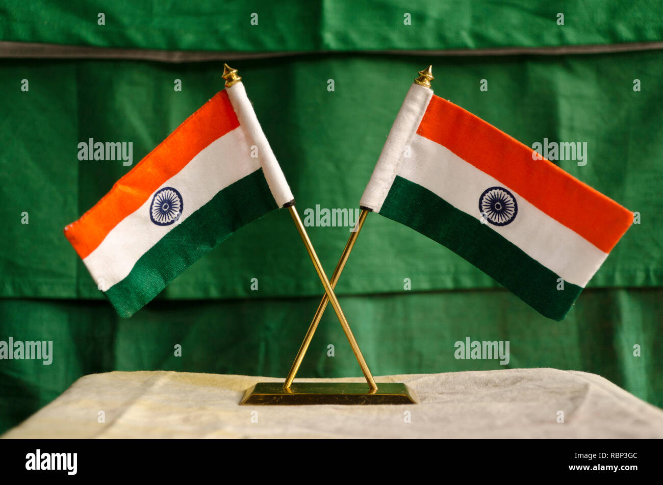 Nationale Fahnen von Indien auf Tisch, Indien, Asien Stockfoto