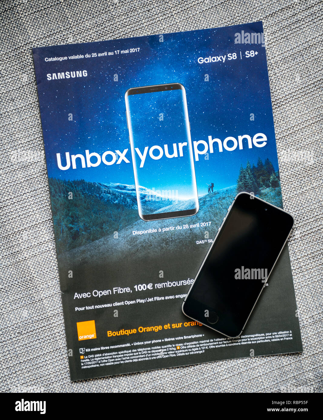 Samsung Werbung Stockfotos Und Bilder Kaufen Alamy