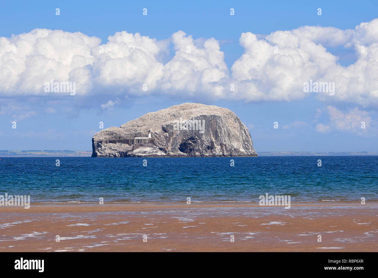 Der Bass Rock von seacliff Strand, in der Nähe von North Berwick, East Lothian, Schottland Stockfoto