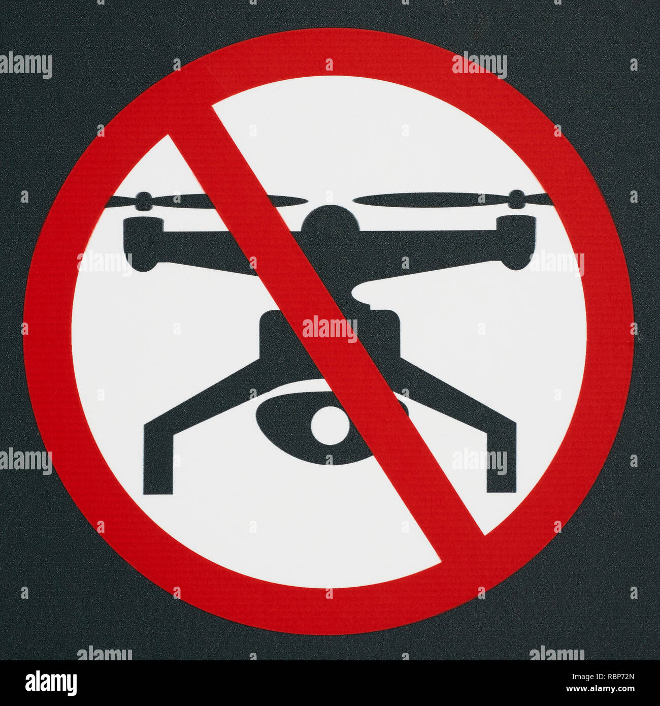 Zeichen für drone Flugverbotszone, an der Nationalen Wallace Monument, Stirling, Schottland. Stockfoto