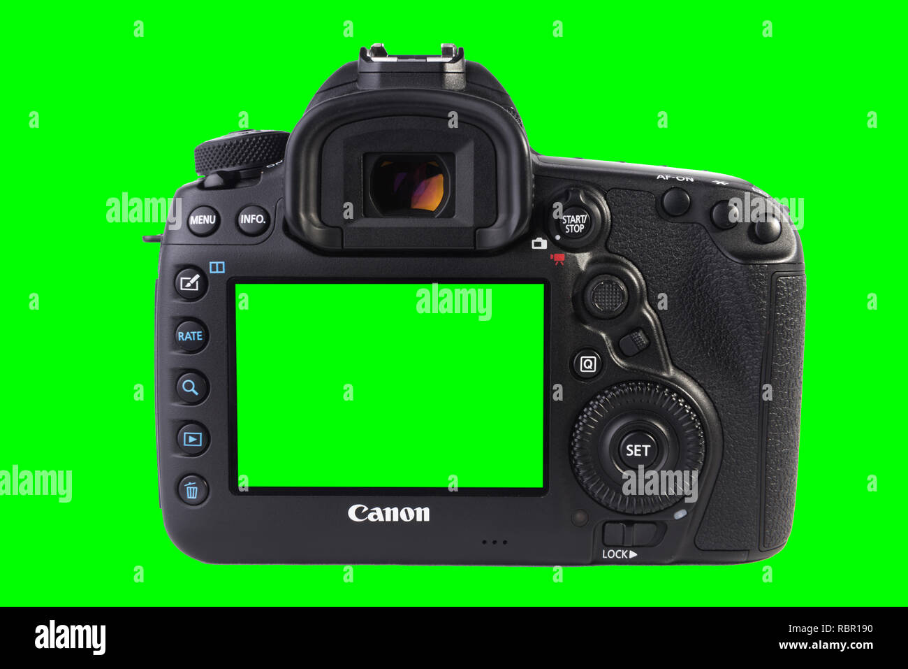 Canon 5D Mark IV DSLR-Kameragehäuse aus zurück auf grünem Hintergrund isoliert. Stockfoto
