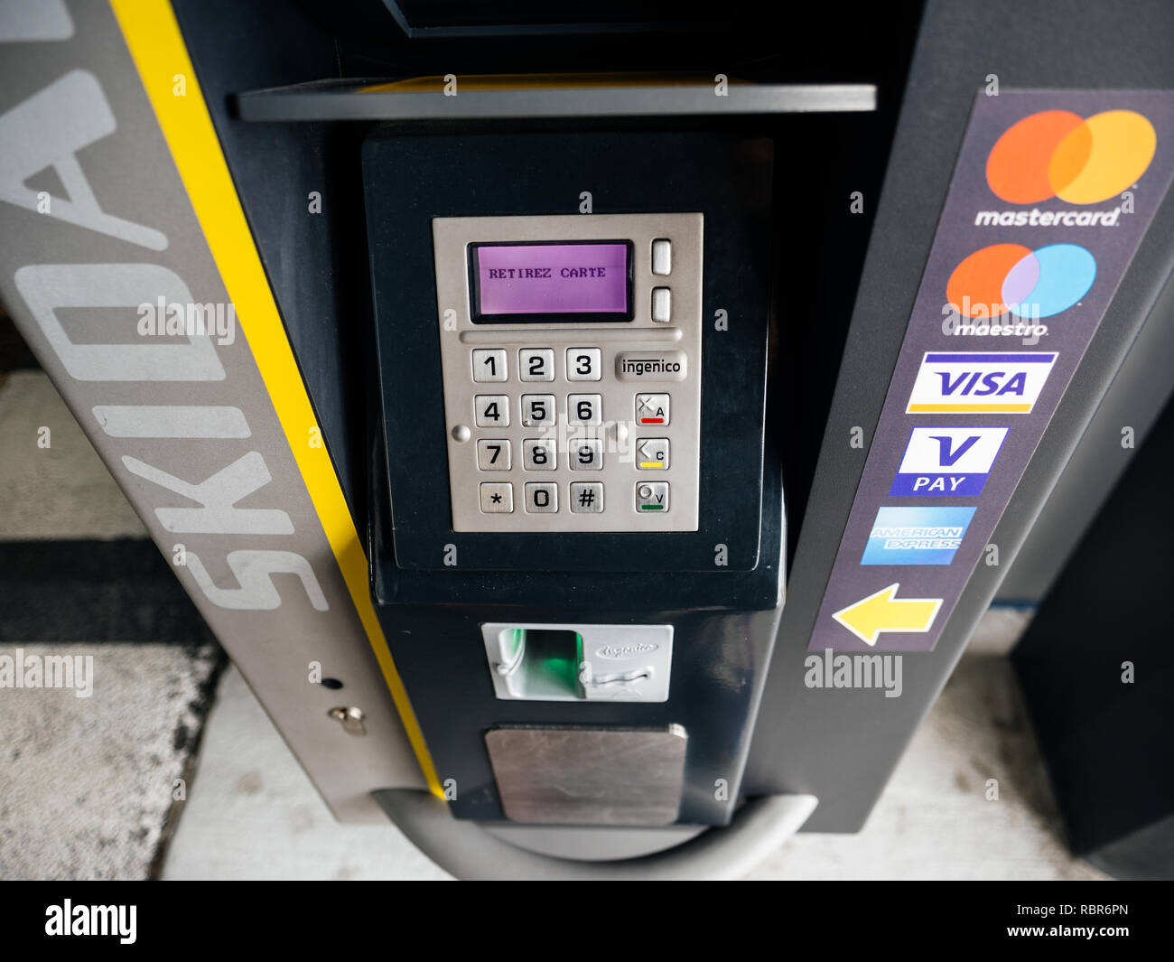 Mastercard Gold Parken Am Flughafen