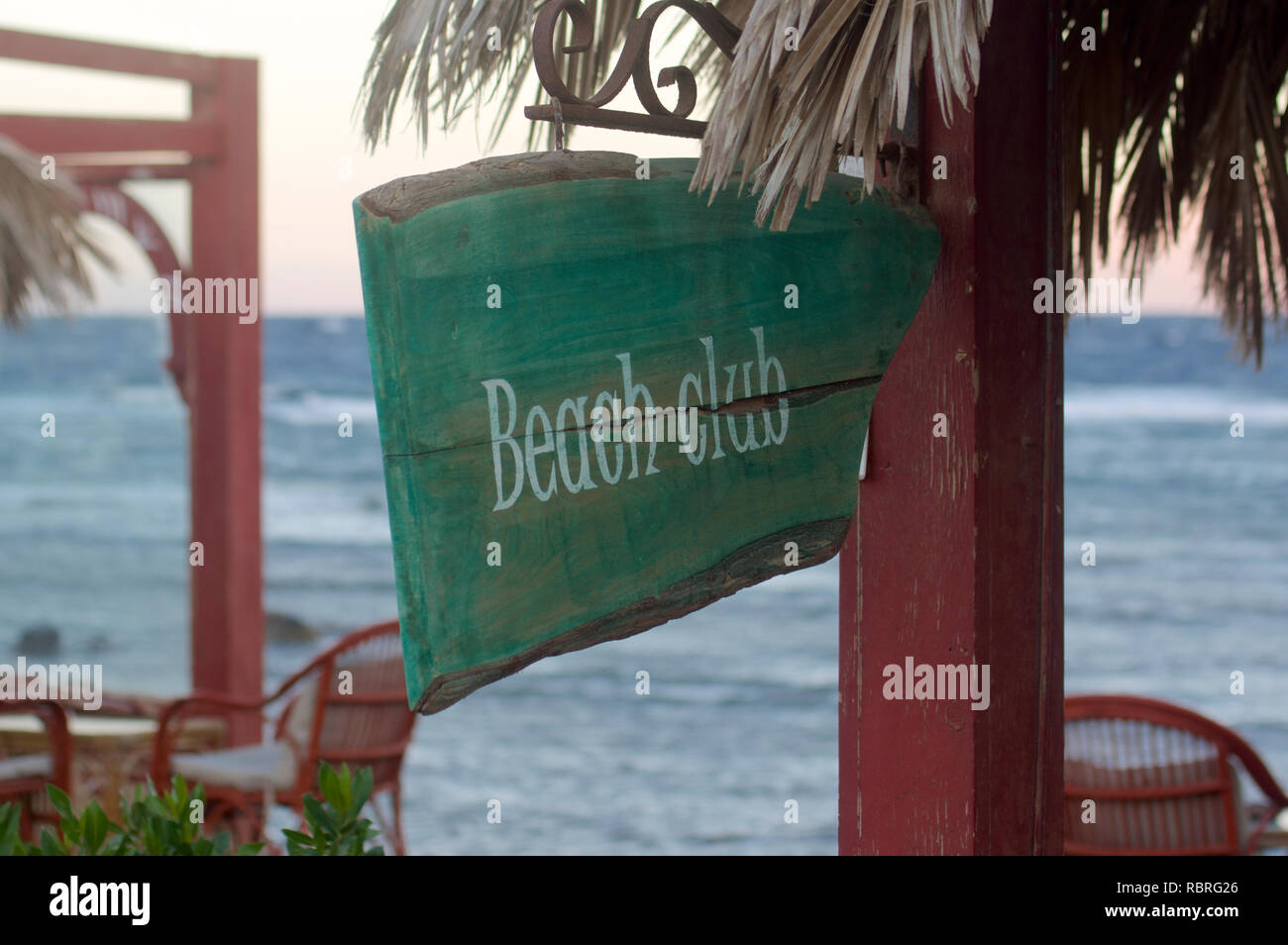 Ein Beach Club am Strand in Dahab, Ägypten Stockfoto
