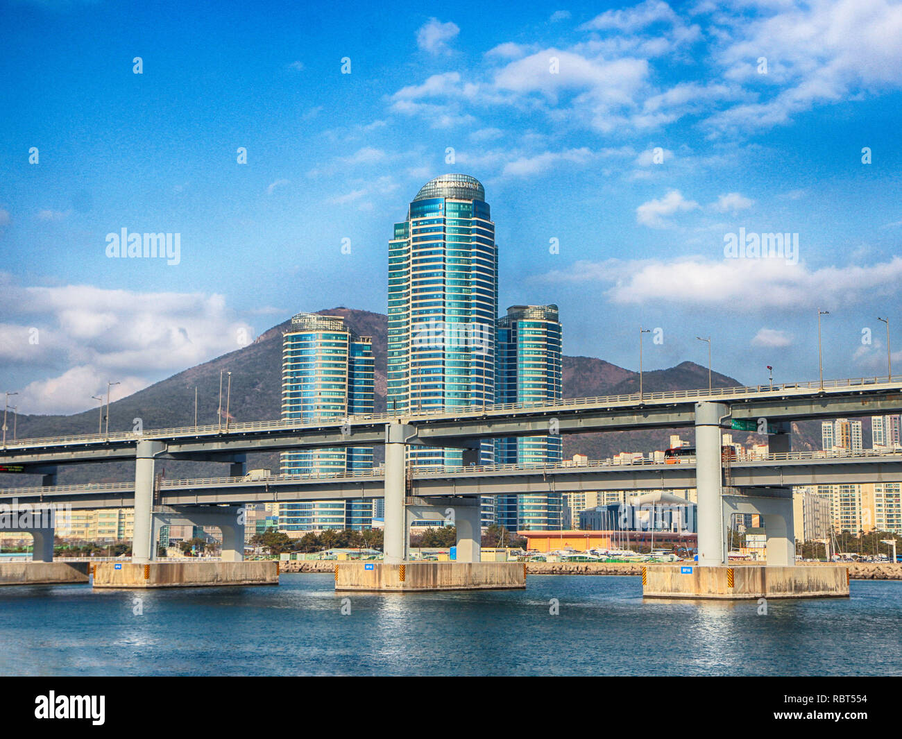 Und gwangandaegyo marinecity, Busan, Südkorea, Asien Stockfoto
