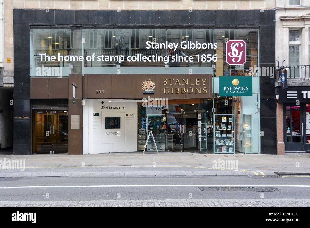 Das Äußere von Stanley Gibbons, The Strand, London, WC2, Großbritannien Stockfoto