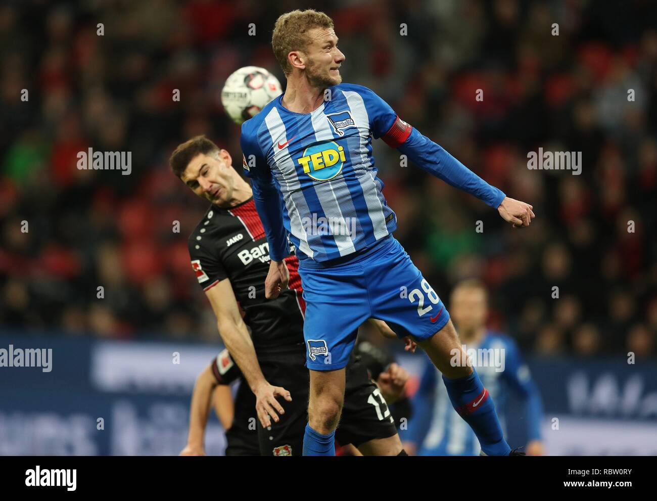 Firo Fußball, 22.12.2018 1.Bundesliga, Saison 2018/2019 Bayer Leverkusen - Hertha BSC Berlin 3:1 Duelle, Fabian Lustenberger | Verwendung weltweit Stockfoto